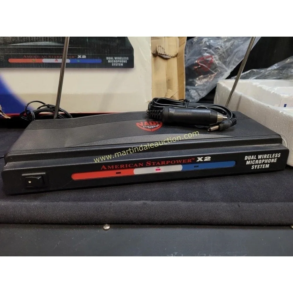 Nady Systems‎ Dual Wireless Microphone System American Star Power ×2